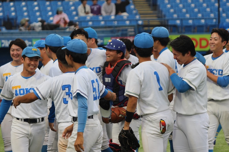 硬式野球部写真 R5秋法政戦勝利.jpg